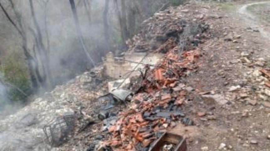 Cide&rsquo;de &Uuml;&ccedil; Ev K&uuml;le D&ouml;nd&uuml;