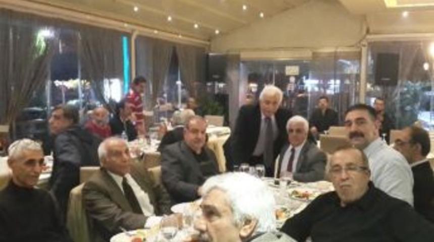 Chp'li D&uuml;ndar'a Bornova'da Destek Yağıyor