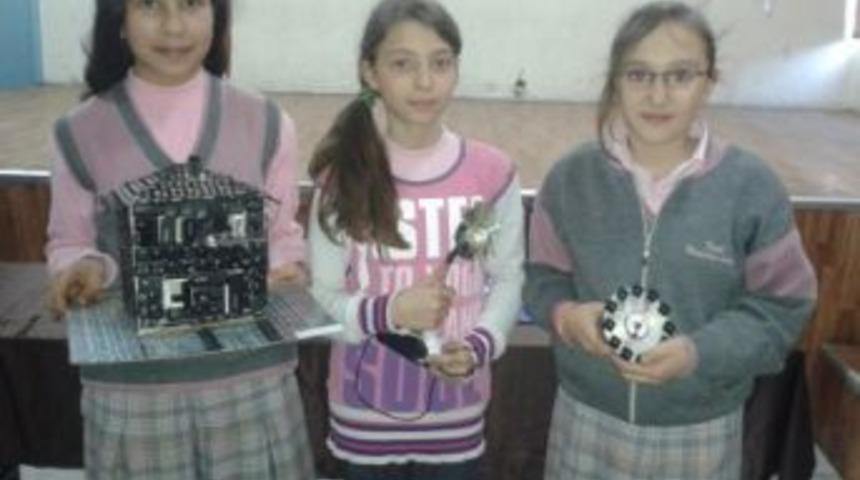 Fatih Orta Okulu'ndan Bilişim Sergisi