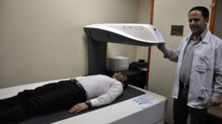 Midyat Devlet Hastanesine Kemik &Ouml;l&ccedil;&uuml;m Cihazı Getirildi