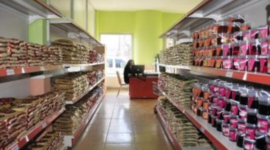 Karaman Belediyesi İhtiya&ccedil; Sahiplerinin Y&uuml;z&uuml;n&uuml; G&uuml;ld&uuml;r&uuml;yor