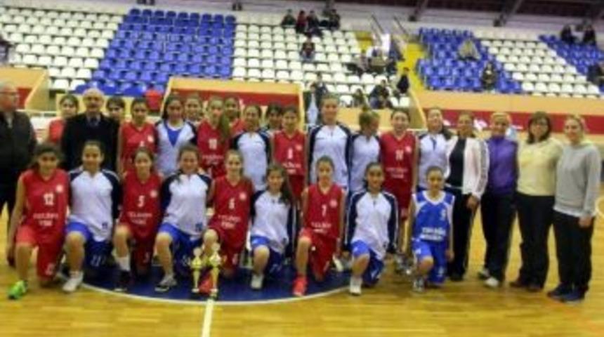 Basketbol Gen&ccedil;ler Ve Yıldızlar İl Birinciliklerinde Kıyasıya M&uuml;cadele