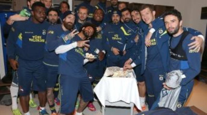 Pıerre Webo'ya S&uuml;rpriz Doğum G&uuml;n&uuml; Kutlaması