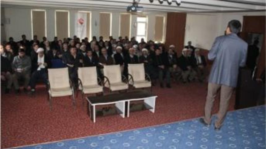 İmamlara Aile İ&ccedil;i Eğitim Semineri Verildi
