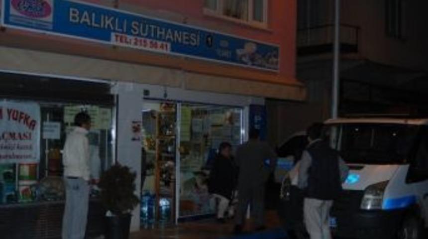 &Ccedil;elik Kasayı Patlatan Hırsızlar Mezar Tapusunu Bile &Ccedil;aldı