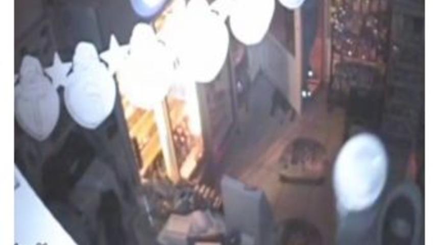 (&ouml;zel Haber) Maskeli Hırsızlar G&uuml;venlik Kamerasına Yakalandı