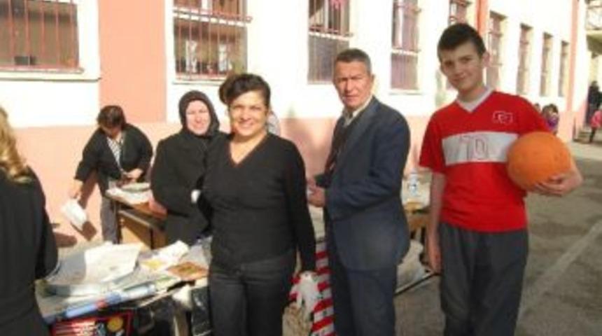 Atatürk Ortaokulu’nda Sigara Böreği Günü Düzenlendi