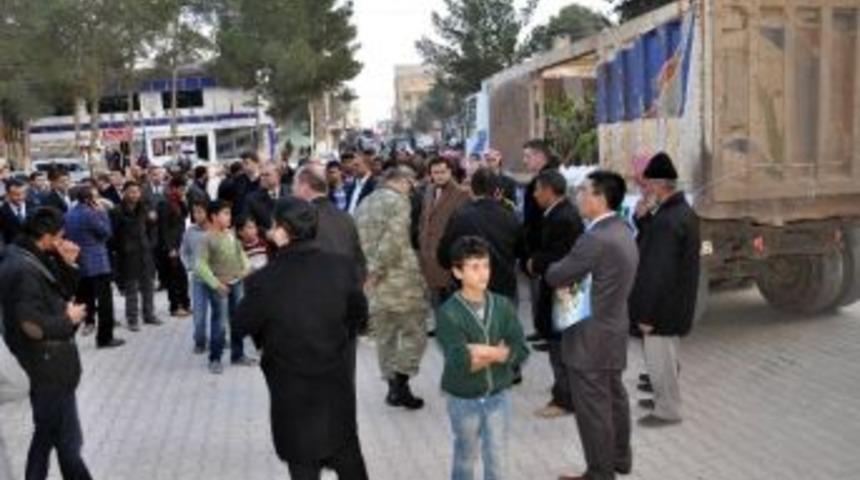 Ak&ccedil;akale Kaymakamlığı &Uuml;cretsiz 36 Bin 500 Y&uuml;z Ağa&ccedil; Dağıttı