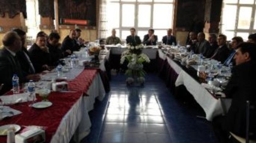 Kaymakam Fırat, Kurum Amirleri İle Bir Araya Geldi