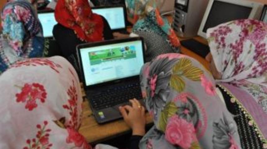 Demirci&rsquo;nin Bilgisayar Kurtları Oldular