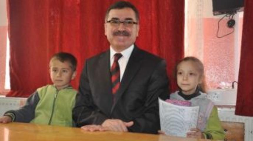 Vali Turhan Karne Dağıttı