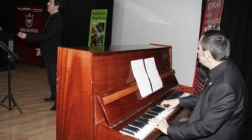 Konak'ta &Uuml;&ccedil; G&uuml;zel Y&uuml;rek Anıldı