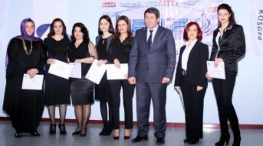 Bandırma'da 22 Girişimci Adayı Belge Aldı