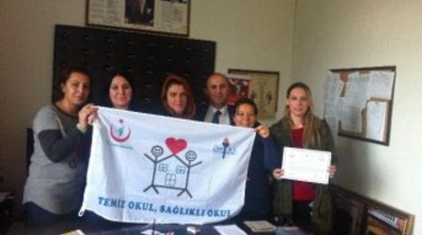 Sapanca Okulları Beyaz Bayrağı Dalgalandırdı