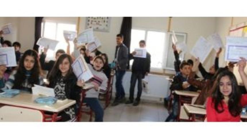 Şırnak&rsquo;ta 152 Bin &Ouml;ğrenci Karne Aldı