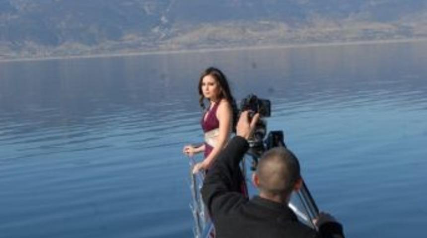 Karsu D&ouml;nmez&rsquo;den Burdur G&ouml;l&uuml;ne Destek