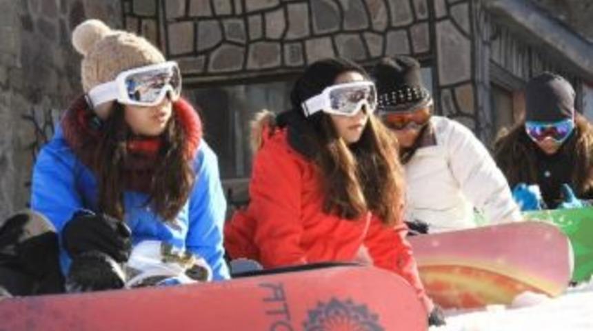 Gkv&rsquo;liler, Kartalkaya Snowboard Ve Kayak Kampı&rsquo;na Katıldı
