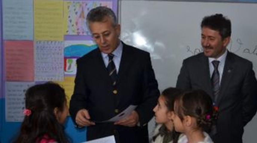 &Ouml;ğrencilerden Valiye Karne