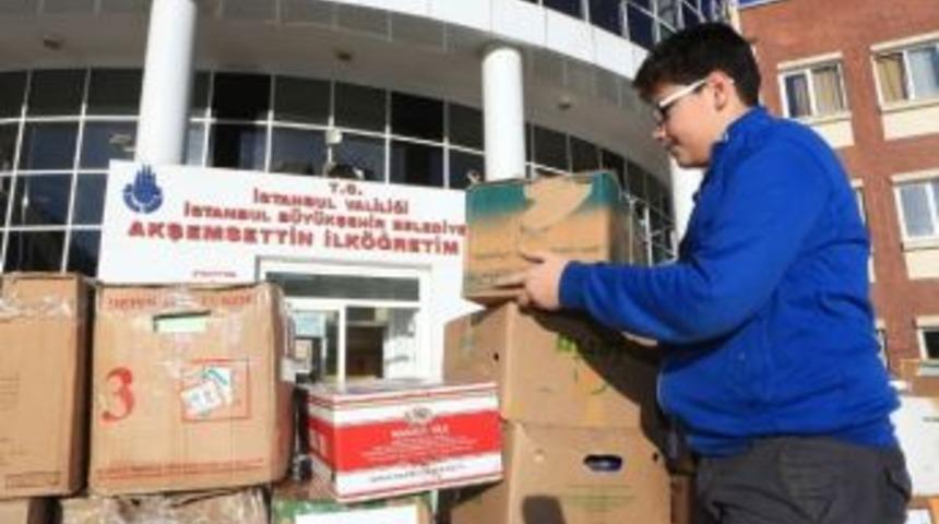 Başakşehirli &Ouml;ğrencilerden, Adapazarı&rsquo;na K&uuml;t&uuml;phane