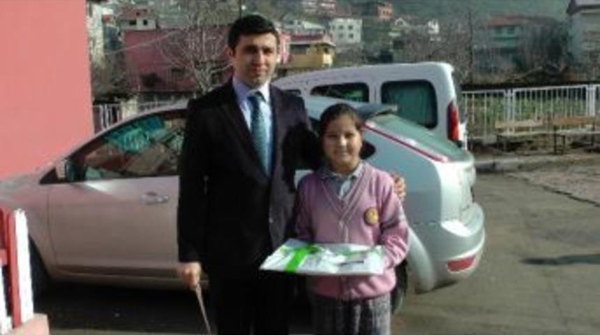 T&uuml;rkali İlk Ve Ortaokulunda Karne Coşkusu