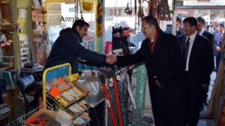 B&uuml;y&uuml;kşehir Belediye Başkanı &Ouml;zhaseki, Pınarbaşı'nda