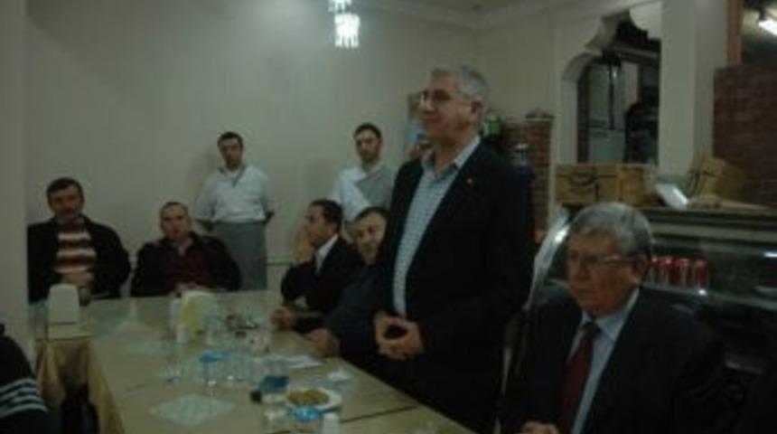 Salihli Ticaret Odası'ndan Ramazan Hayırseverlerine Plaket