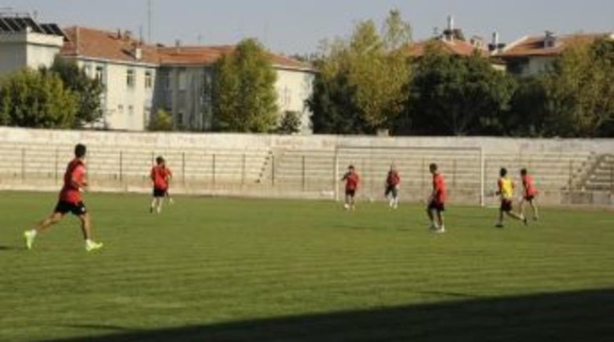 Karaman Belediyespor, Niğde Belediyespor&rsquo;u Ağırlıyor
