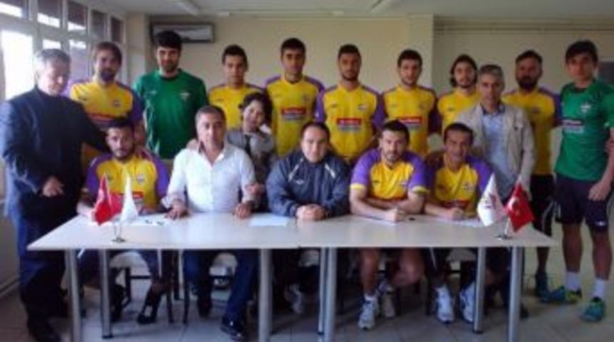 Ey&uuml;pspor'da İmza Şov