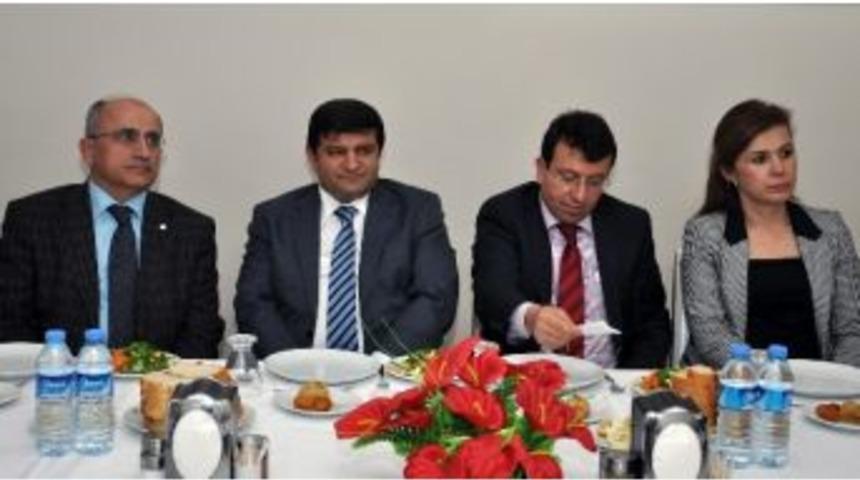 Aktaş&rsquo;a Veda Yemeği