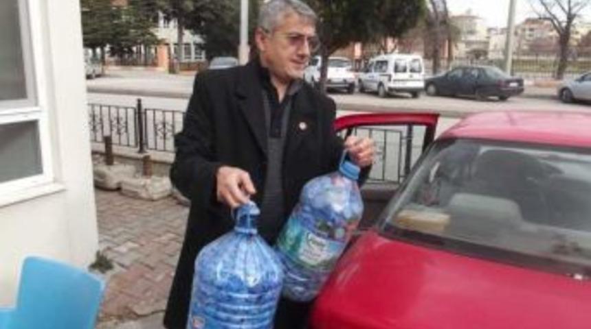 Emekli Astsubaylardan Engellilere Yardım