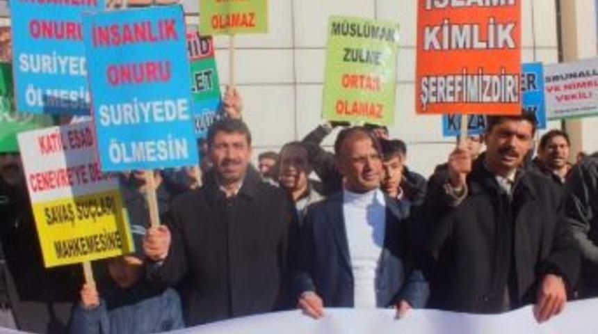 Suriye&rsquo;deki Katliamlar Tatvan&rsquo;da Kınandı