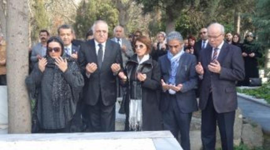 Aydın G&uuml;ven G&uuml;rkan Mezarı Başında Anıldı