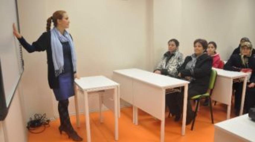 Salihlili Kadınlar Manisa&rsquo;yı Gezdi