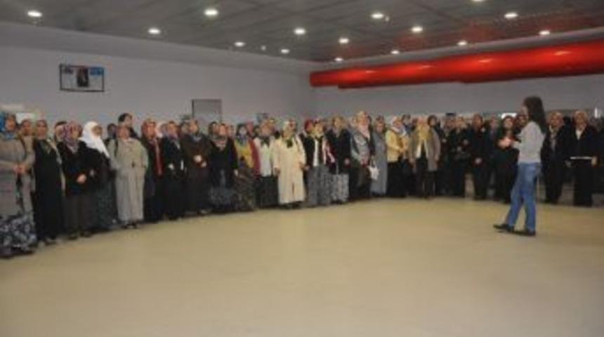 G&ouml;rdesli Kadınlar Manisa&rsquo;yı Gezdi