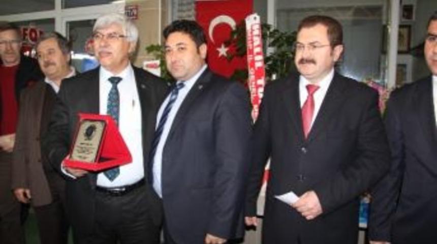 T&uuml;rk Eğitim - Sen &Ccedil;an Şubesi&rsquo;nden Pilav İkramı