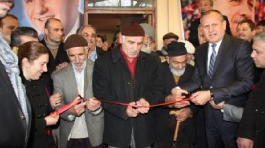 Ak Parti Ağa Mahallesi'nde 2 Se&ccedil;im B&uuml;rosu Birden A&ccedil;ıldı