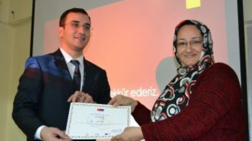 Aile İ&ccedil;i İletişim Anlatıldı