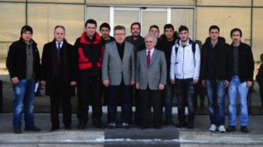 Eski Yök Başkanı Prof.dr. Yusuf Ziya Özcan’dan Etü’ye Ziyaret