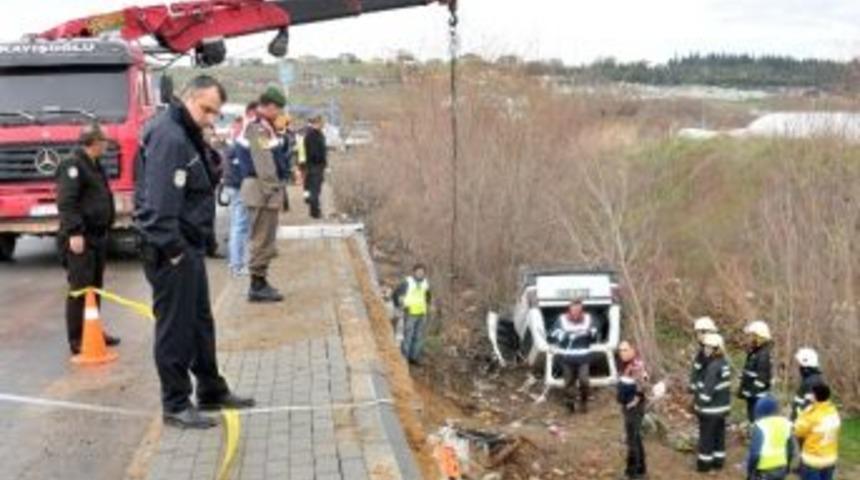 Virajı Alamayıp Dereye U&ccedil;an S&uuml;r&uuml;c&uuml; Hayatını Kaybetti