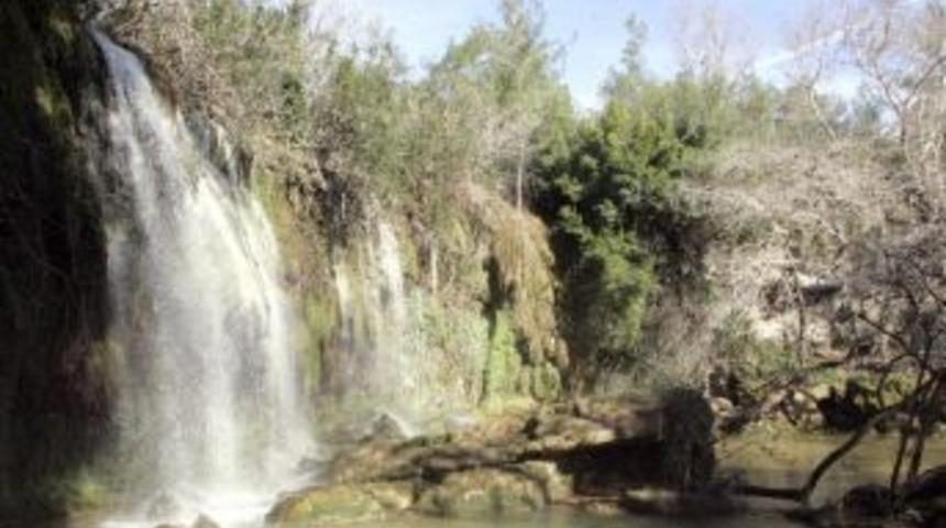 Kurşunlu Şelalesinde S.o.s Sinyali