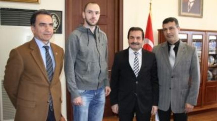 Rekortmenden Rekt&ouml;re Ziyaret