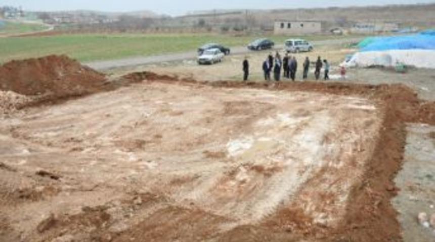 Yusuf Kuyu K&ouml;y&uuml; Taziye Evine Kavuşuyor