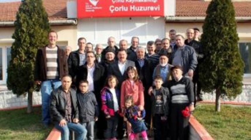 &Ccedil;orlu Huzur Evi Misafirlerini Ağırları