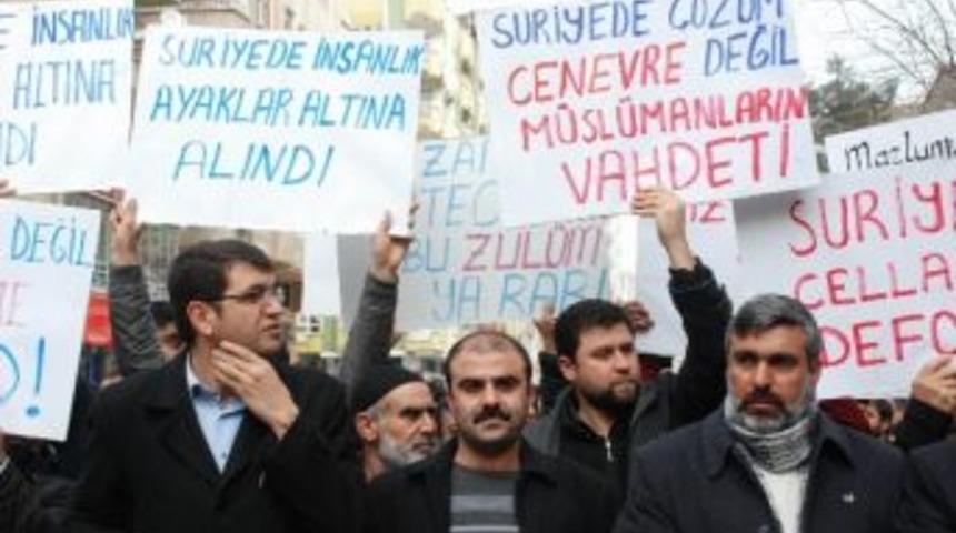Diyarbakır&rsquo;da Suriye&rsquo;deki Katliamlar Protesto Edildi