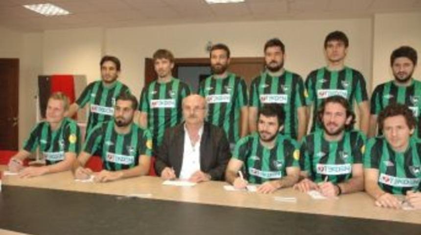 Tekden Denizlispor&rsquo;da İmza Şov