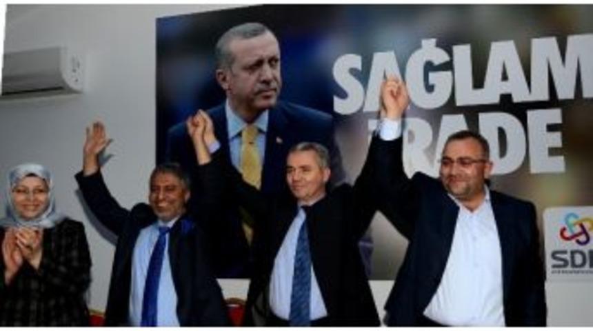 Ak Parti’nin Beylikdüzü Belediye Başkan Adayı Yusuf Uzun