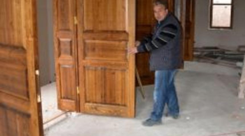 &Ccedil;orlu'da Tarihi Belediye Binası Restorasyonu Bitiyor