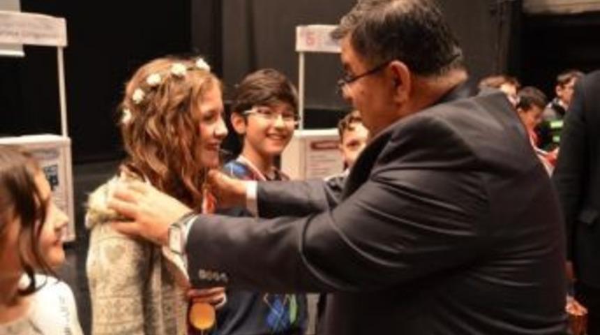 Bilecik'te 'bug&uuml;n&uuml;n K&uuml;&ccedil;&uuml;ğ&uuml; Yarının Girişimcisi' Projesinin Finali Yapıldı