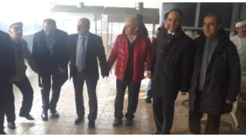 Belediye Başkanı &Ouml;z Hamsi Ş&ouml;leninde Horon Oynadı