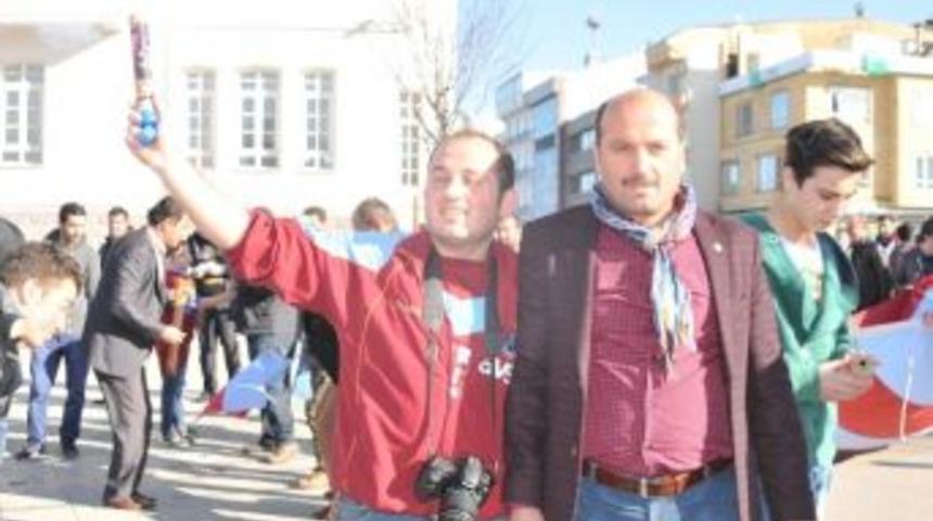 Trabzonspor Taraftarı, Yalova&rsquo;da Tepkisini Ortaya Koydu